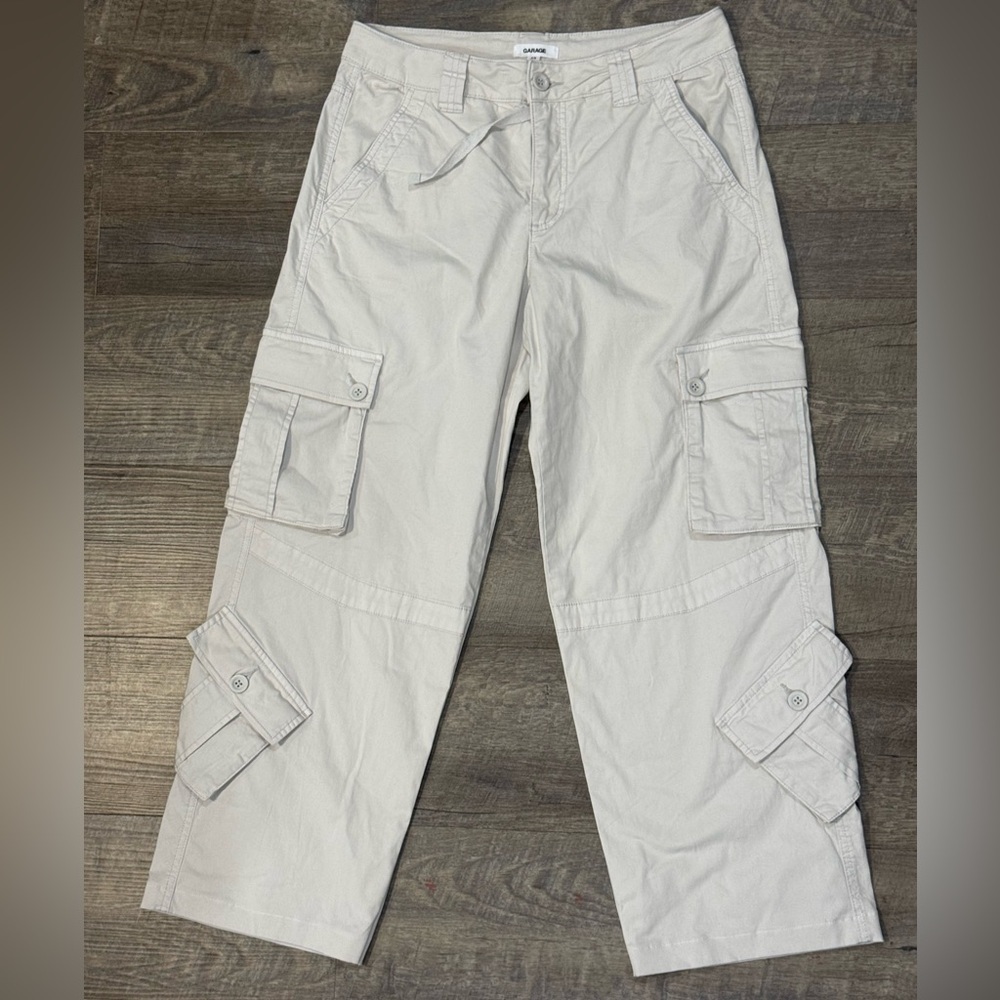 Garage Womens Cream Cargo Pants Size S straight leg.